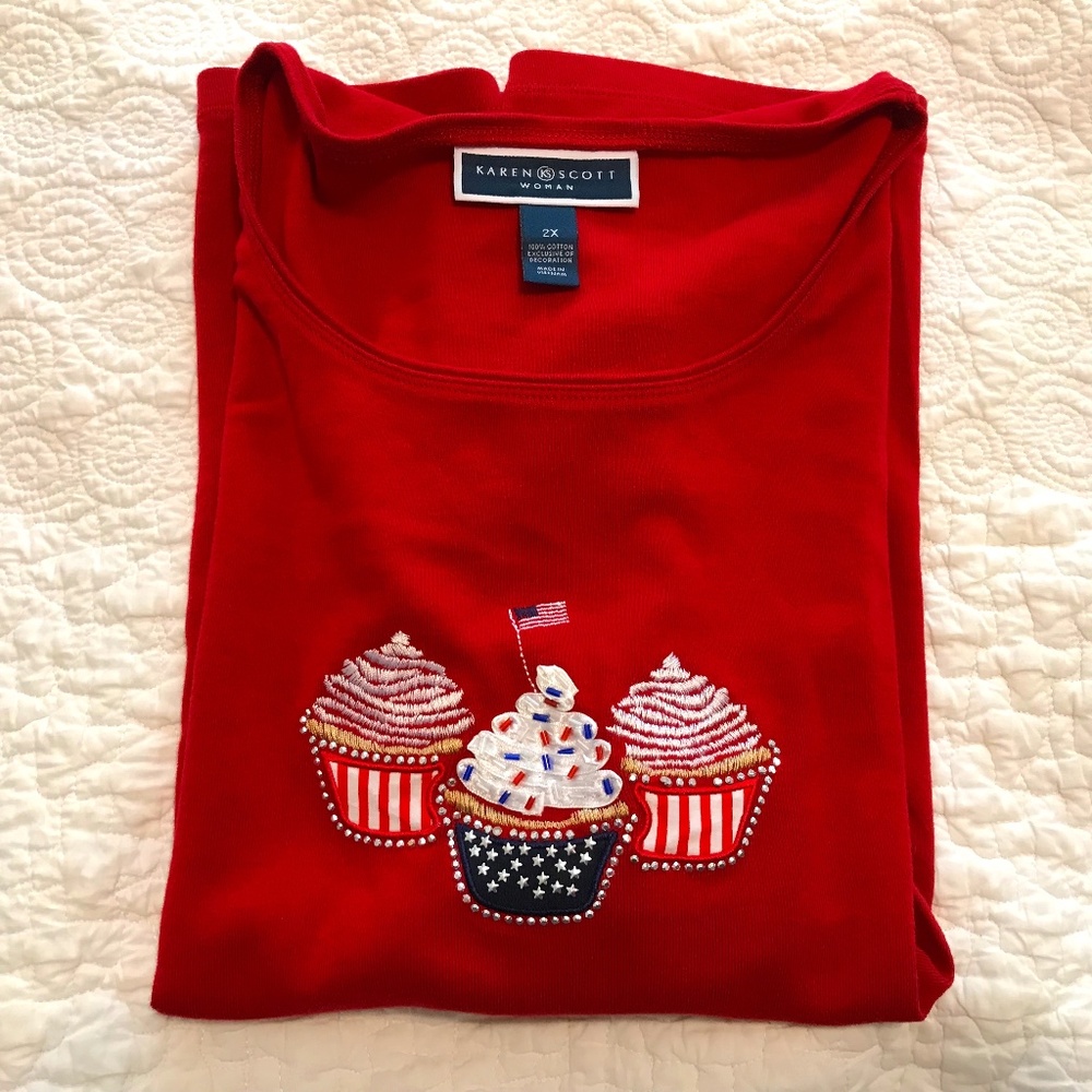 Karen Scott red t-shirt embroidered with 3 patriotic cupcakes! (2X)